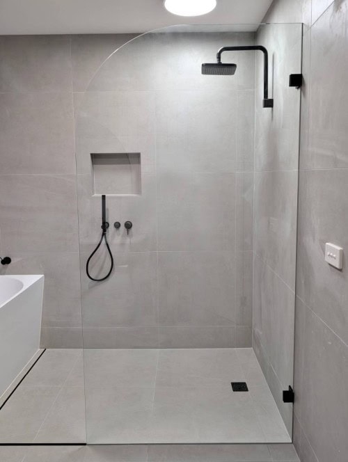 Curved glass shower screen Melbourne