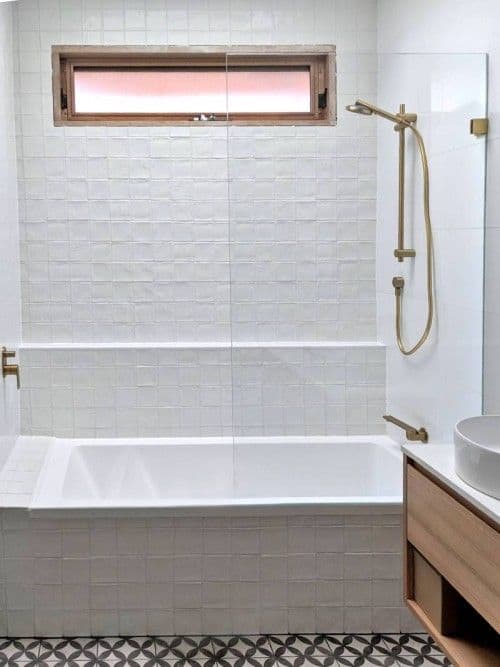 Low iron glass shower screen Melbourne