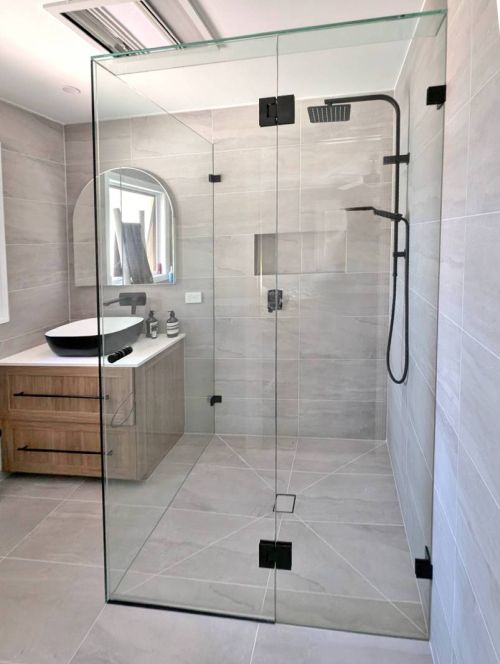 Hinged door frameless shower screen Melbourne