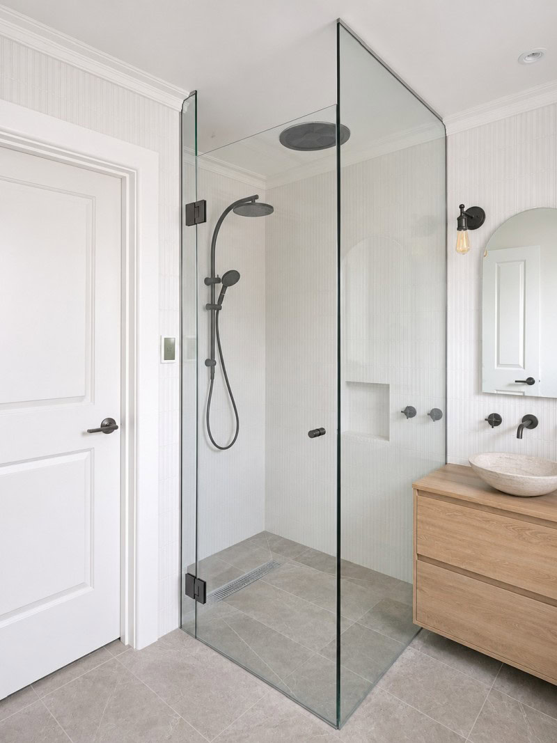 Standard clear glass full height shower screen