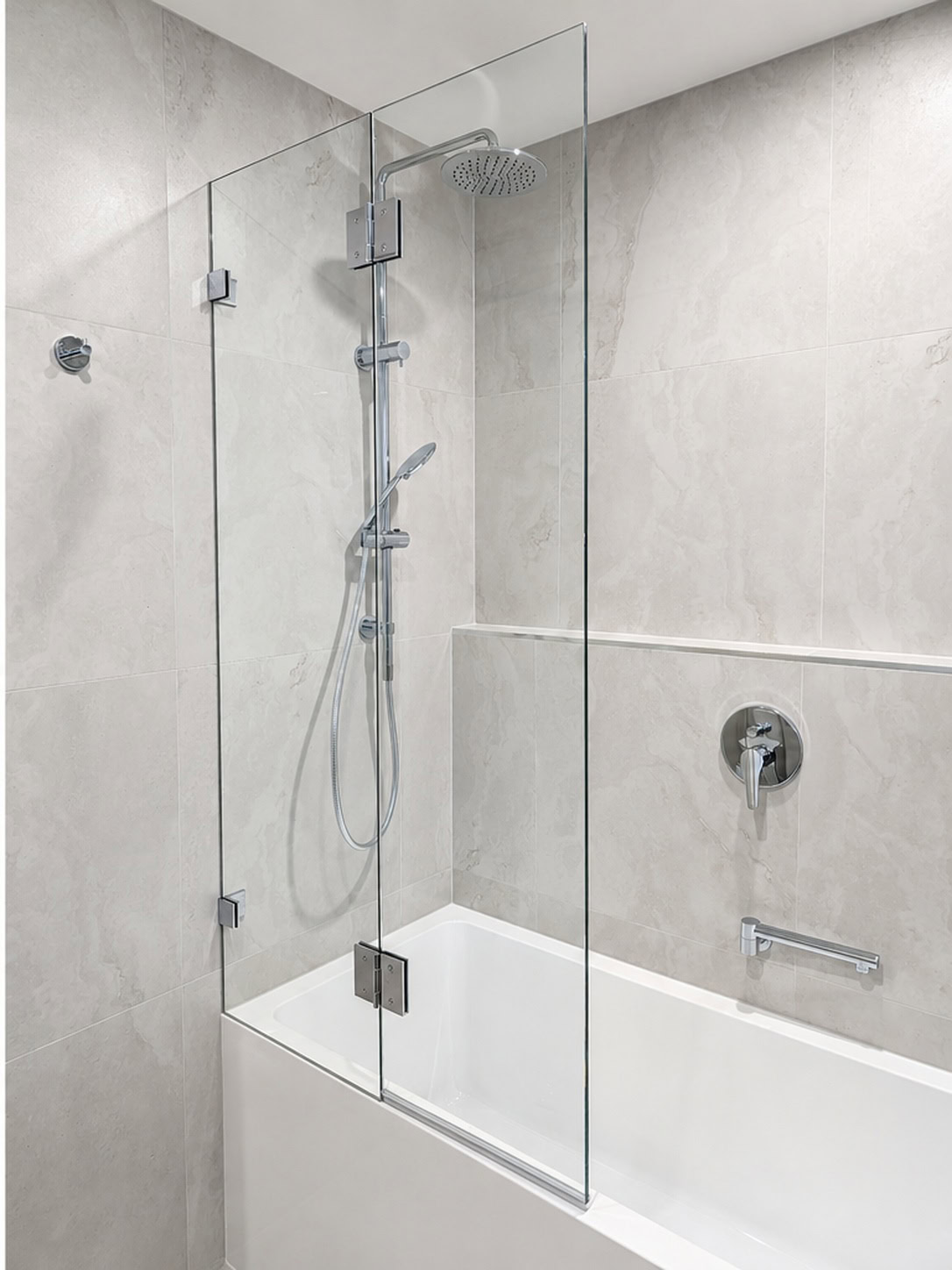Bi-fold bath shower screen installed in Bundoora bathroom